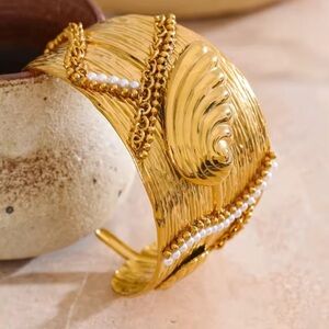 ZARA cuff adjustable stylish gold stainless steel  bracelet